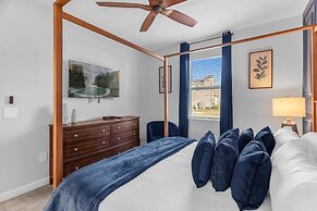 Upstay24-PPLHomeThemeRoomsPoolSpaCinema