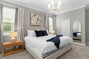 Upstay24-PPLHomeThemeRoomsPoolSpaCinema