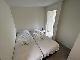 Enticing Chalet Beachside