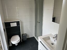 Enticing Chalet Beachside