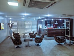 Fullmoon Hotels Owerri