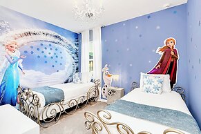 UpstaySleeps20ThemeRoomsPoolHotTubTheatr