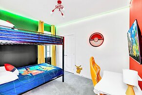 UpstaySleeps20ThemeRoomsPoolHotTubTheatr