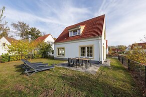 Scenic Villa Retreat With Pets