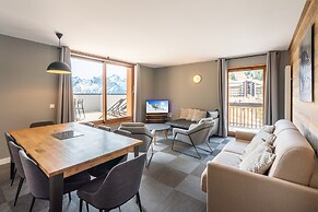 Chalet in Auris-en-oisans With Balcony