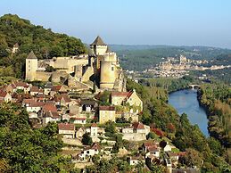 Heritage Gite in Aquitaine With Shared Pool