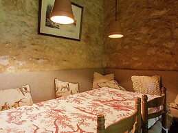 Heritage Gite in Aquitaine With Shared Pool