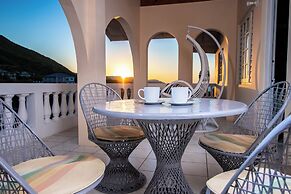 Entire Homestay In Kingston - by Airport