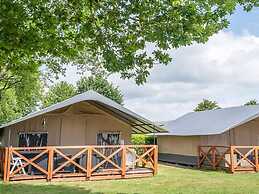 Comfortable Glamping Tent With Wifi in Limburg