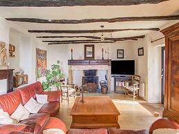 Cozy Vacation Home in Nouvelle-aquitaine