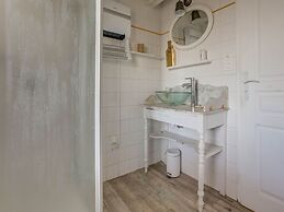 Cozy Vacation Home in Nouvelle-aquitaine