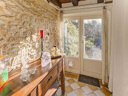 Cozy Vacation Home in Nouvelle-aquitaine