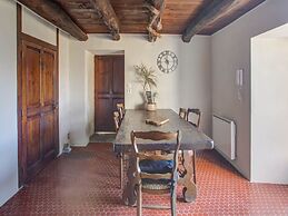 Cozy Vacation Home in Nouvelle-aquitaine