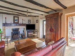 Cozy Vacation Home in Nouvelle-aquitaine