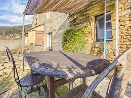 Cozy Vacation Home in Nouvelle-aquitaine