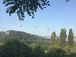 Cozy Vacation Home in Nouvelle-aquitaine