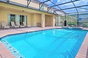 Upstay - Theater Games Sleeps 16 Pool