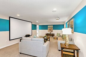 Upstay - Theater Games Sleeps 16 Pool