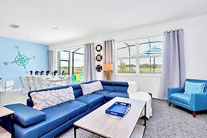 16 Guest Lakefront Home w Pool BBQ