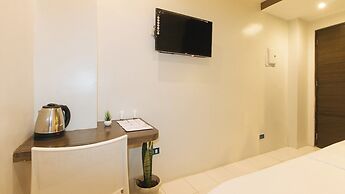 UrbanViewSanAntonio'sPlaceSampalocManila