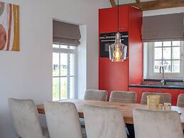 Thatched Villa on a Holiday Park