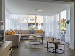 Thatched Villa on a Holiday Park