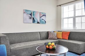 Stylish and New! 3br, Steps fr. Universal Drive