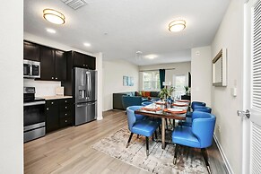 Stylish and New! 3br, Steps fr. Universal Drive