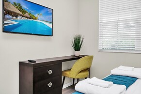 Stylish and New! 3br, Steps fr. Universal Drive