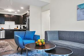 Stylish and New! 3br, Steps fr. Universal Drive