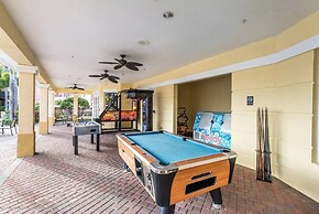 Stylish and New! 3br, Steps fr. Universal Drive