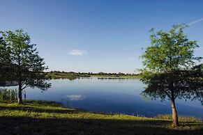 Stylish and New! 3br, Steps fr. Universal Drive