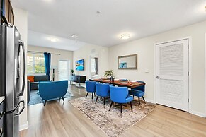 Stylish and New! 3br, Steps fr. Universal Drive