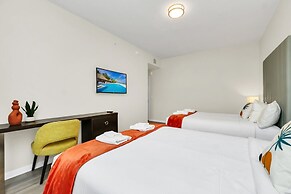 Stylish and New! 3br, Steps fr. Universal Drive