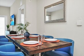 Stylish and New! 3br, Steps fr. Universal Drive