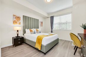 Stylish and New! 3br, Steps fr. Universal Drive