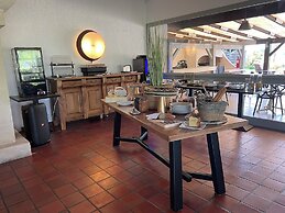 hotel la belle poule