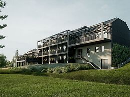 Beautiful Lodge With Sauna in a Natural Resort