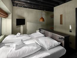 Beautiful Lodge With Sauna in a Natural Resort