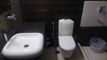 TAVISHA VILLA FILM CITY ROAD