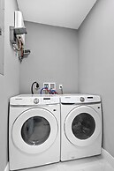 Spacious 4-BR House for Your Comfort