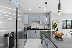 Spacious 4-BR House for Your Comfort