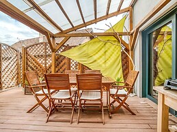 Swanky Cottage in Saasenheim With Balcony