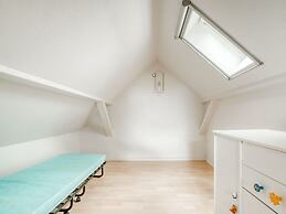 Swanky Cottage in Saasenheim With Balcony