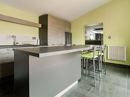 Swanky Cottage in Saasenheim With Balcony
