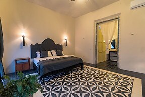 Luxury Historic 5BR Boutique hotel