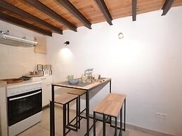 Villa With Swimming Pool Within the Luberon