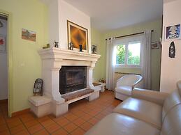 Villa With Swimming Pool Within the Luberon