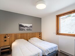 New Apartments by the Slopes in L'alpe D'huez