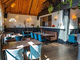 Captivating With Deco-fireplace